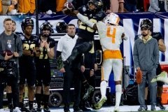 CollegeFBMusicCityBowlTennesseevsPurdue12-30-21MTSVA-72
